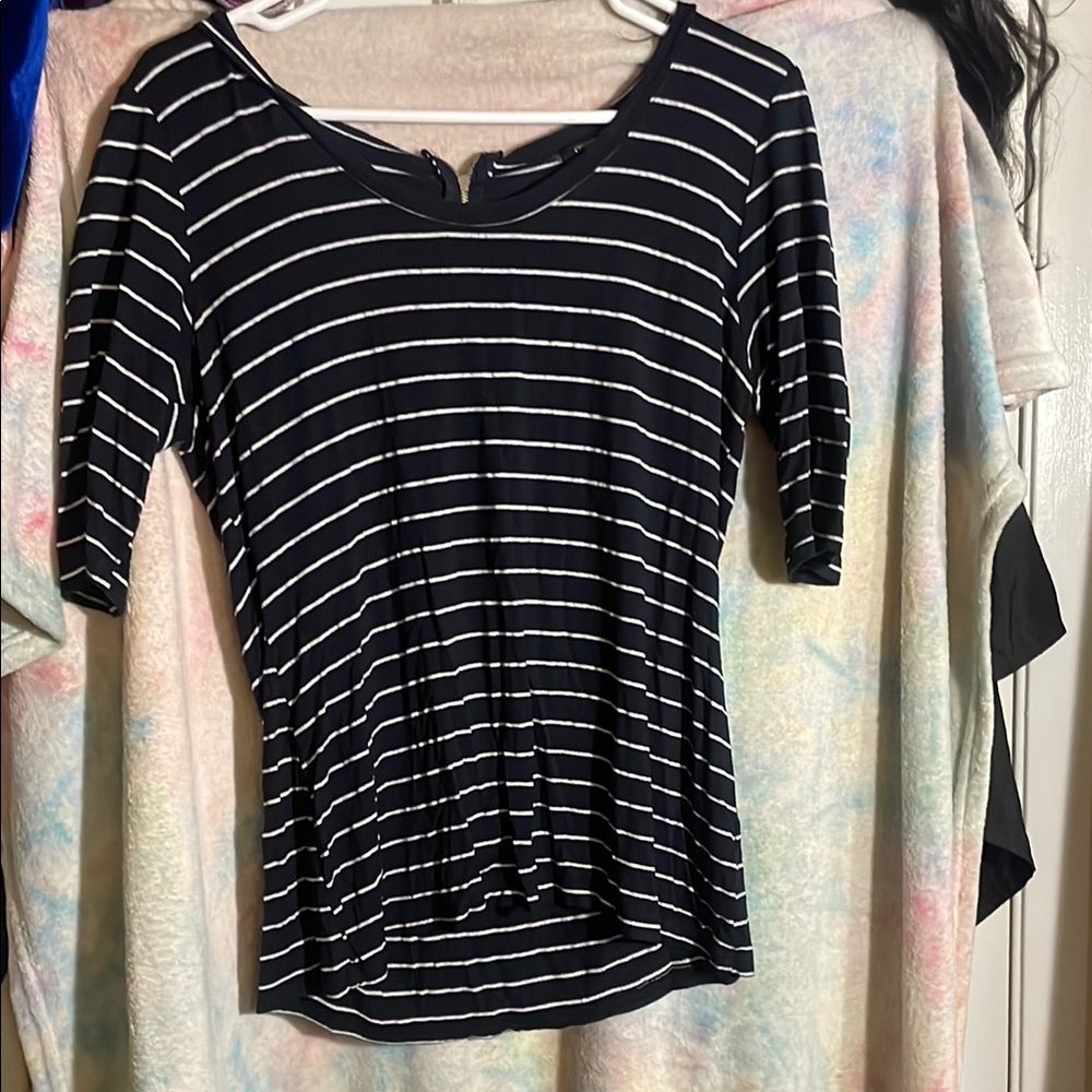 Green Envelope Black and White Fitted Blouse